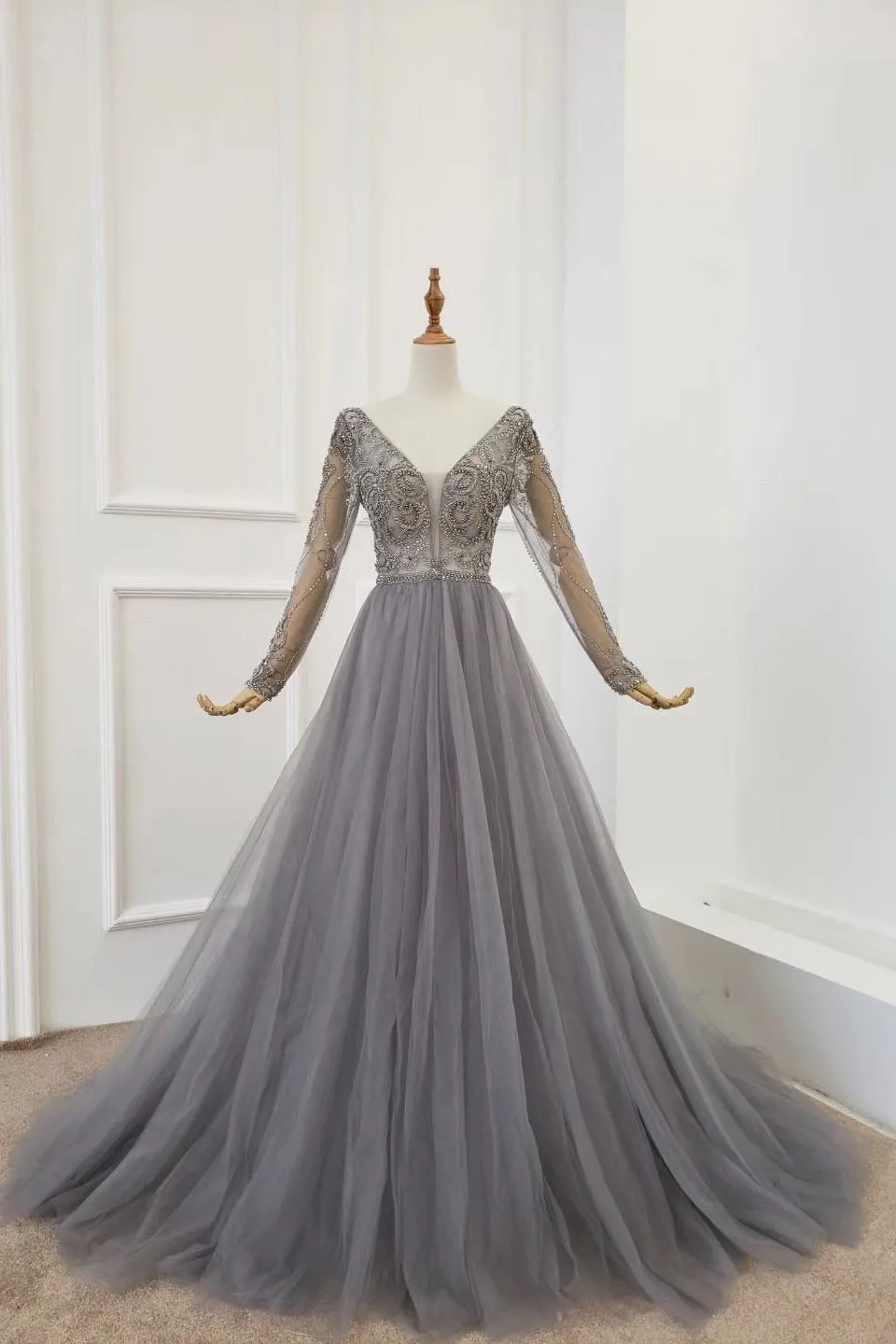 A Line Long Sleeves V Neck Gray Tulle Prom Dresses with Beading, Evening Dress STK15549