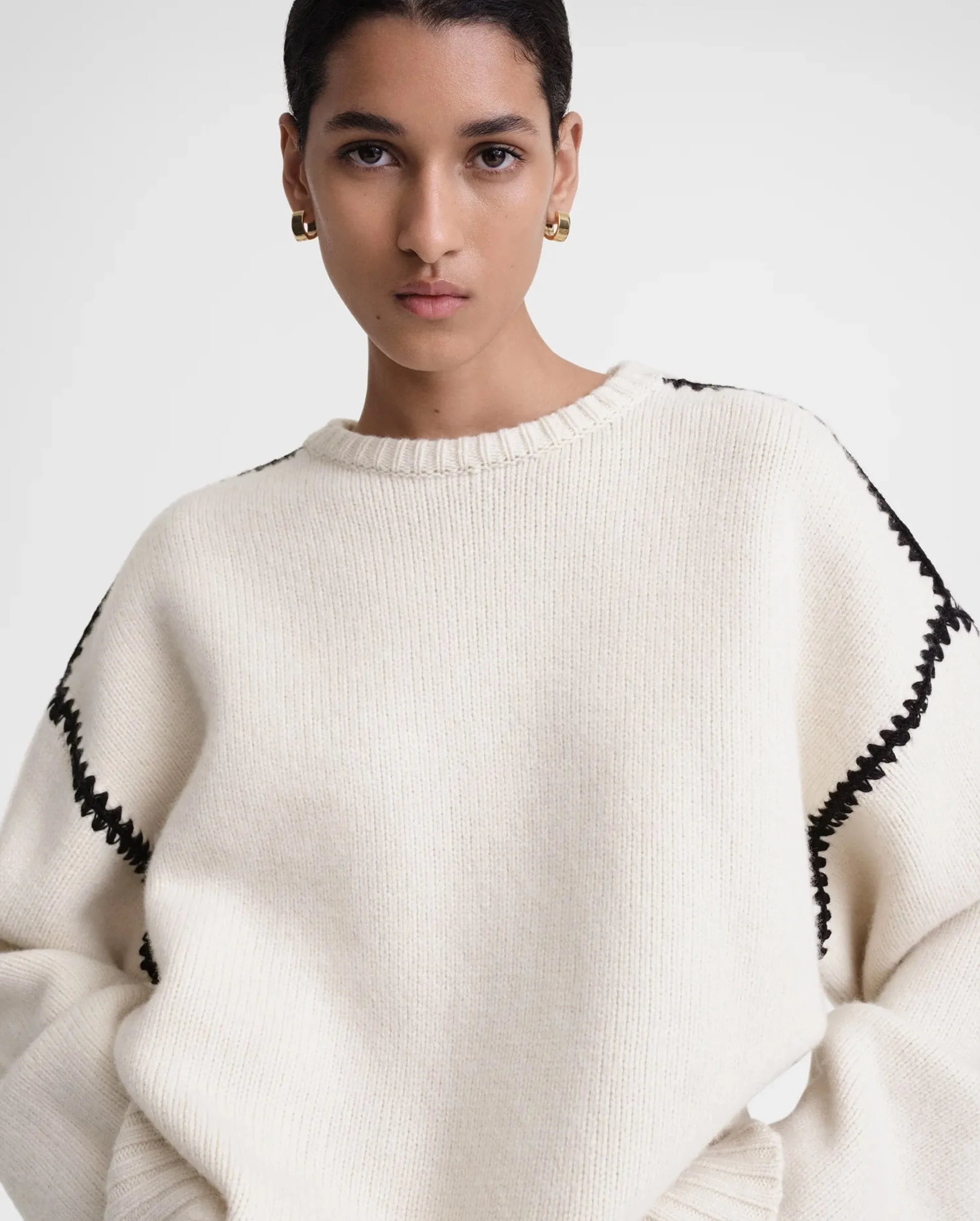 EMBROIDERED WOOL CASHMERE KNIT / SNOW