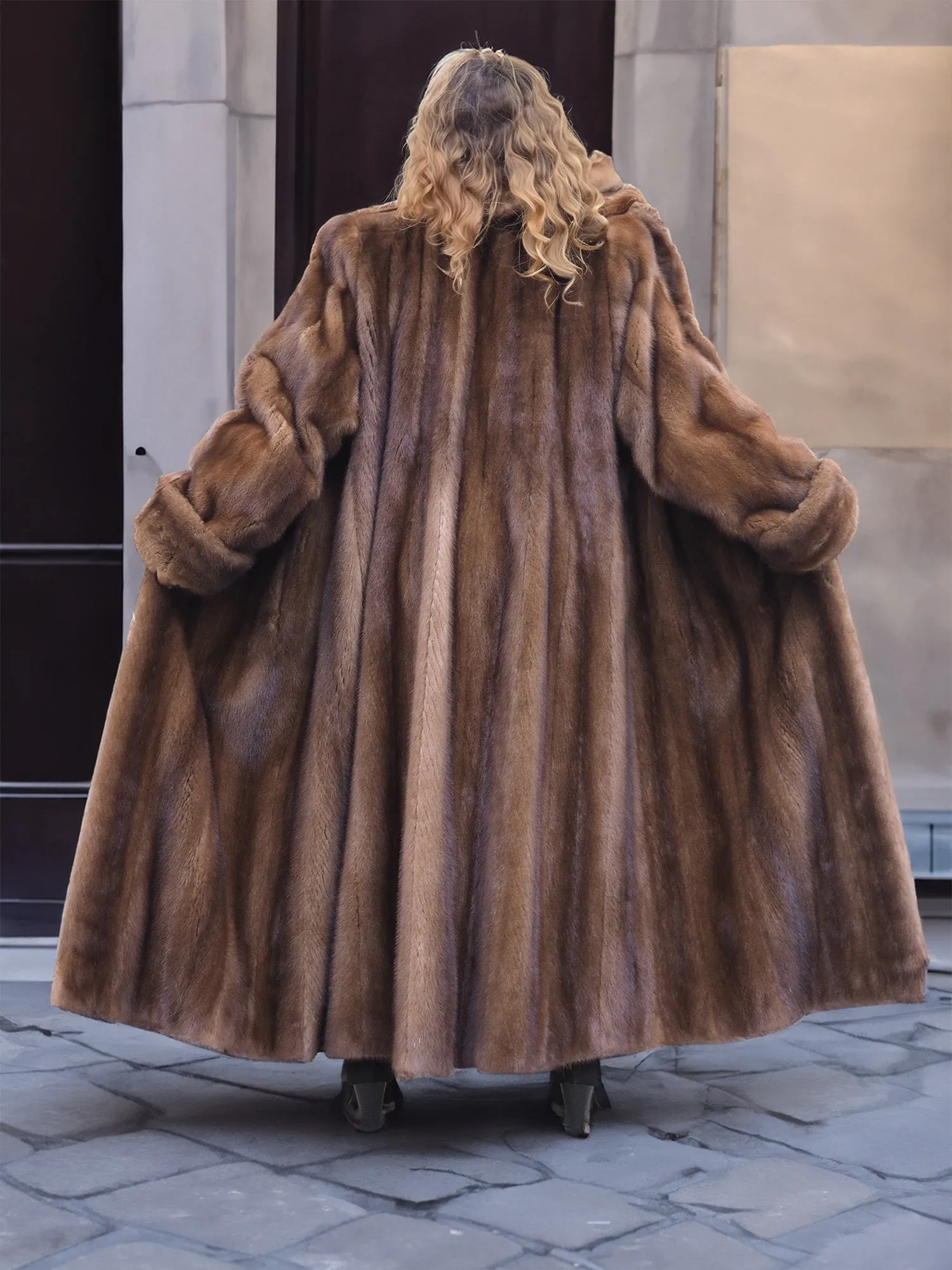 Luxurious Brown Demi Buff Canadian Mink Fur Coat 80 Sweep L